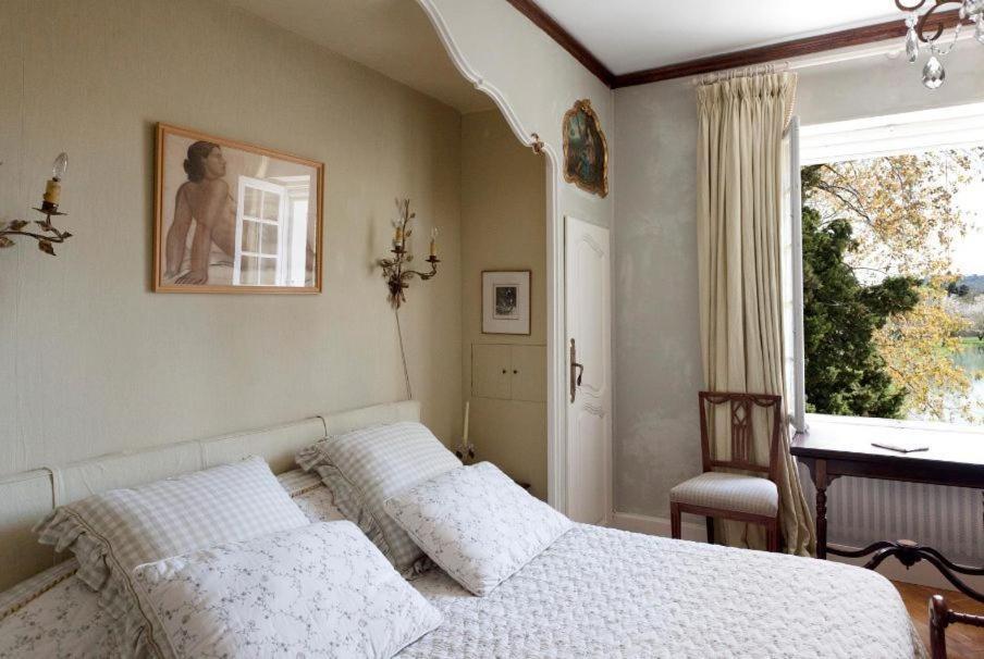 Domaine Du Moulin Hotel Saint-Laurent-des-Arbres Room photo