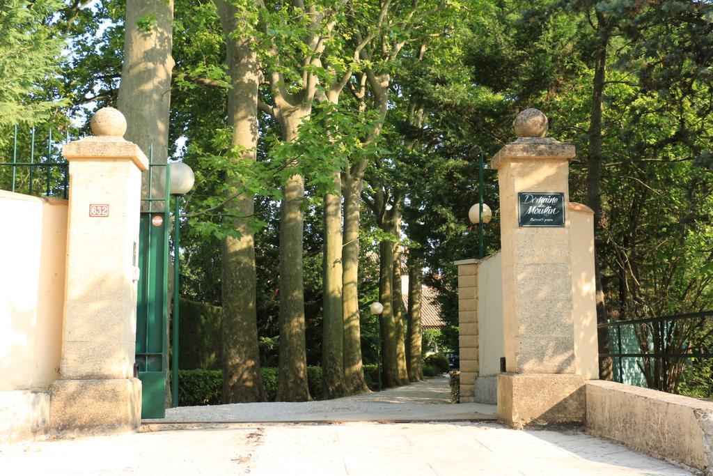 Domaine Du Moulin Hotel Saint-Laurent-des-Arbres Exterior photo