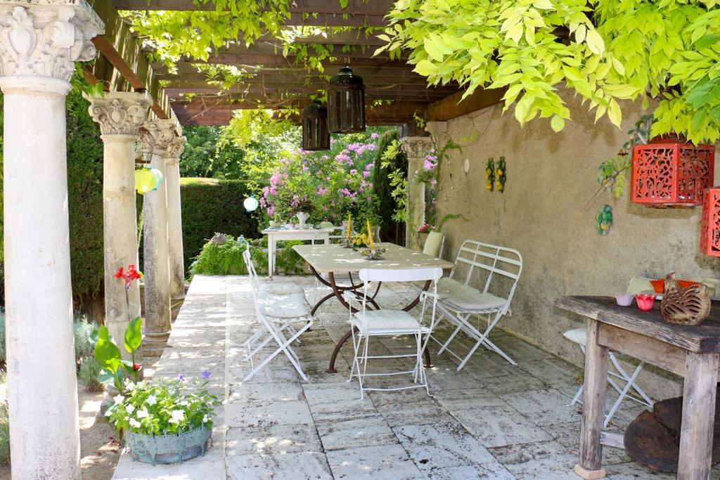 Domaine Du Moulin Hotel Saint-Laurent-des-Arbres Exterior photo