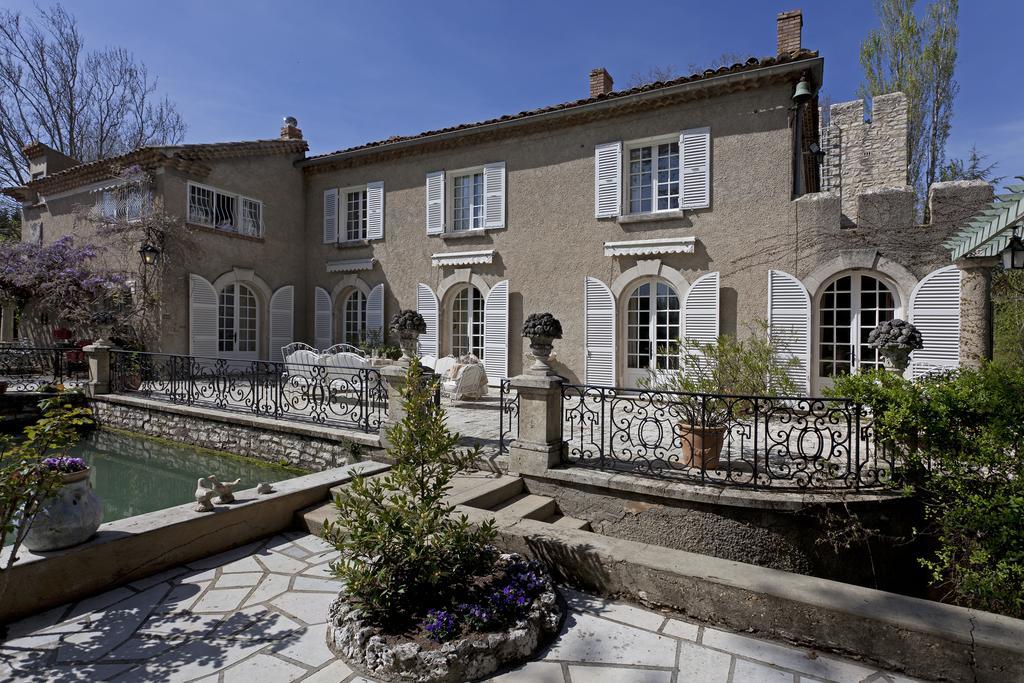Domaine Du Moulin Hotel Saint-Laurent-des-Arbres Exterior photo